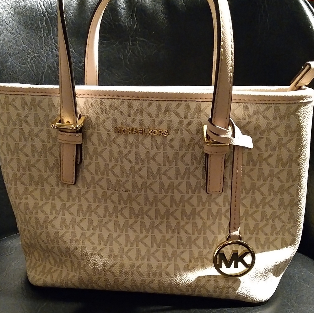 MK Jet Set Travel Purse